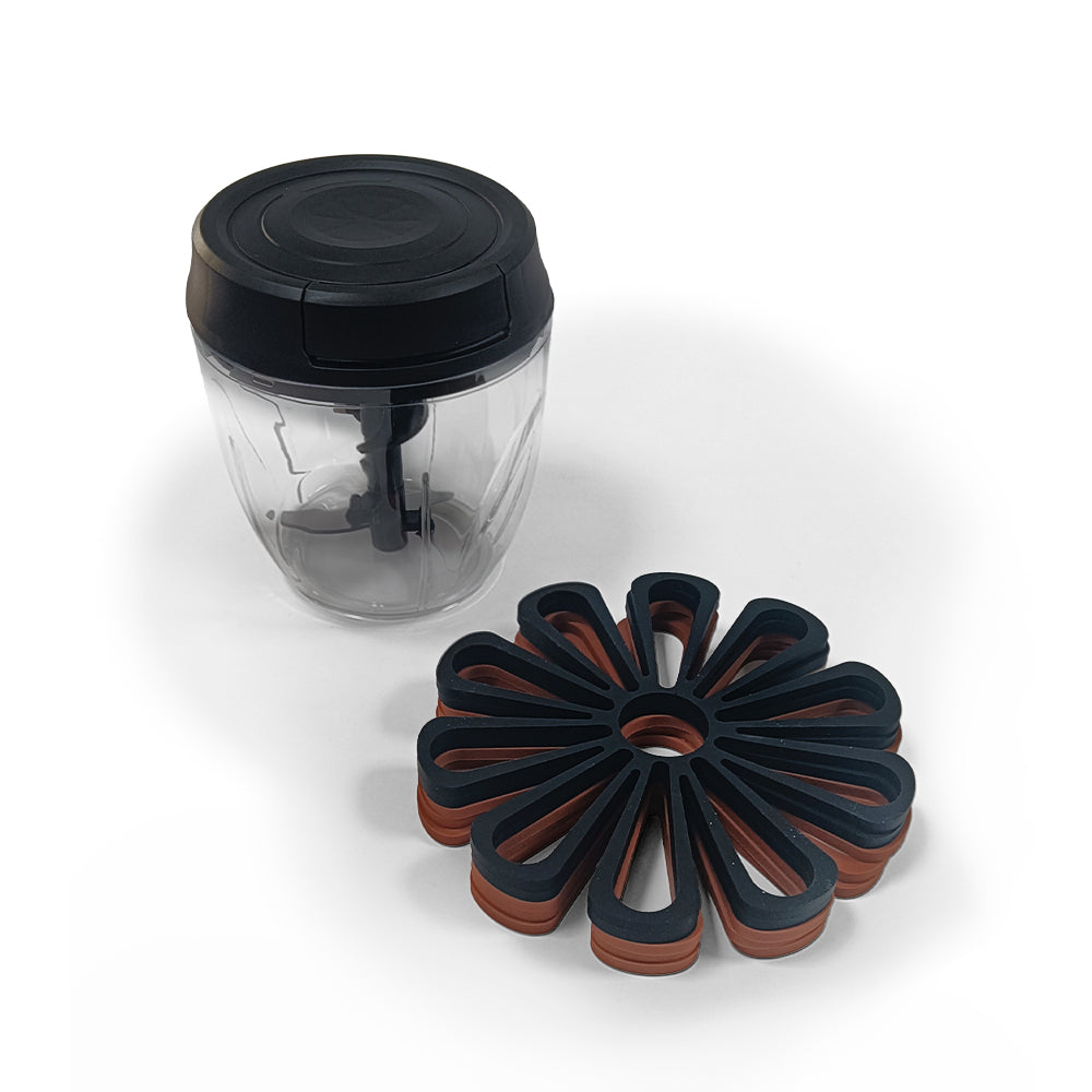 CP05 - PICADORA MANUAL + SALVAMANTELES + RECETARIO